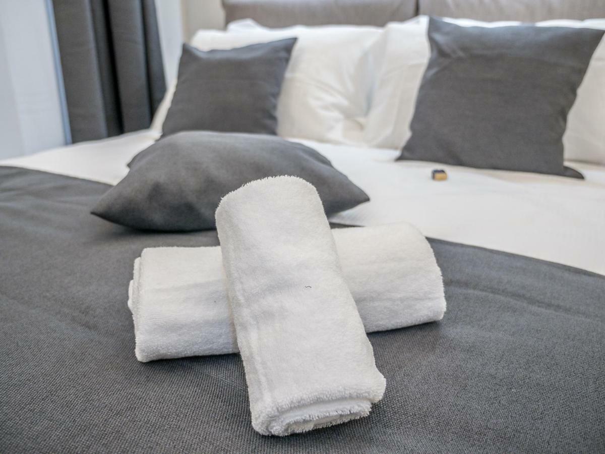 My Luxury Suites Savona Exteriör bild